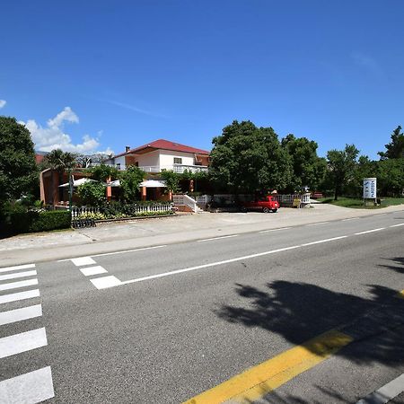 Guest House Podgorje Seline Exterior foto