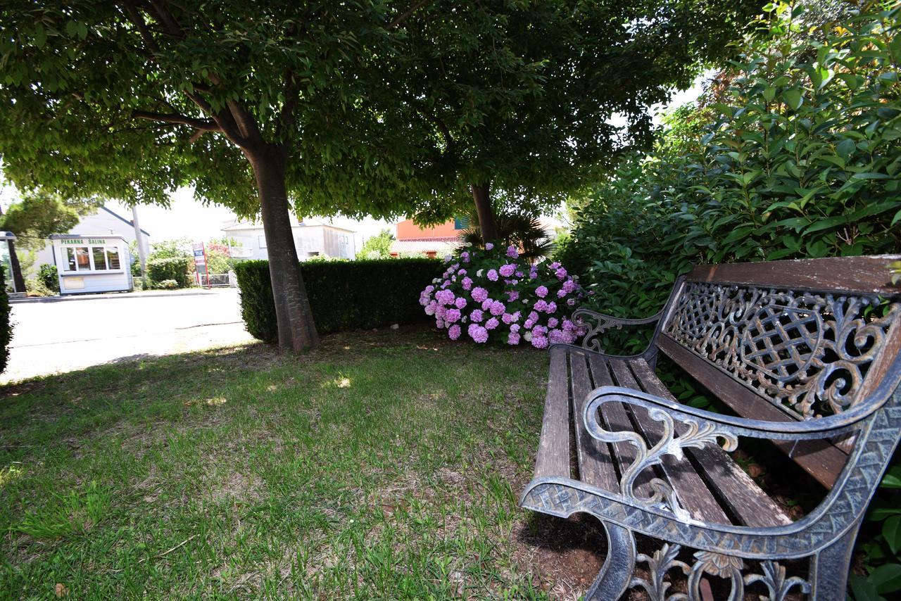 Guest House Podgorje Seline Exterior foto